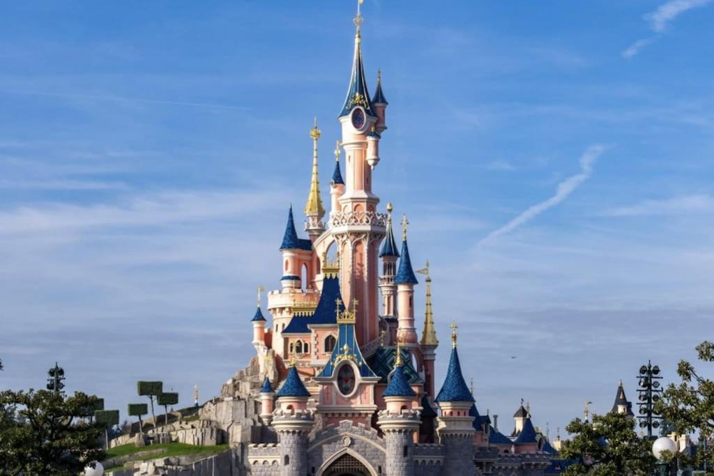 Superbe A 5 Minutes De Bus De Disneyland Apartment